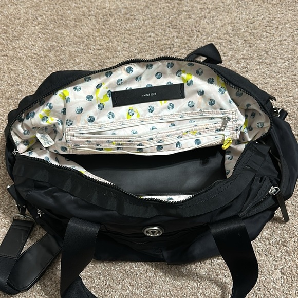 Lululemon - Picture 10 of 10